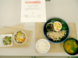 栄養士による食事指導の様子2